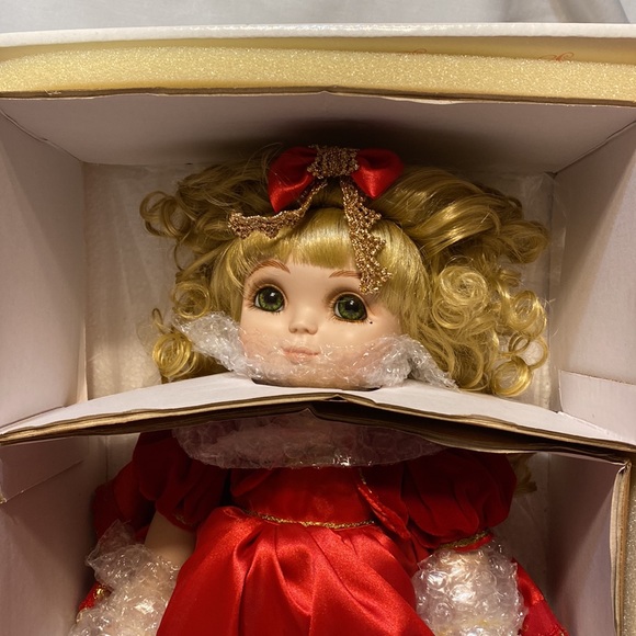 Marie Osmond large porceline doll. Jingle Belle - Picture 2 of 9